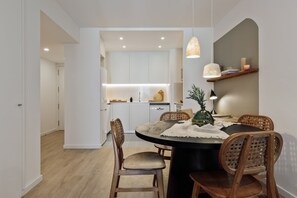 Apartment | 3 bedrooms - Eboli - 3 Bedrooms Balcony and Terrace in Ciutat Vella (Barcelona)