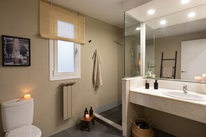 2 bedrooms - Damar - 2 Bedrooms and Balcony in Eixample Dreta (Barcelona)