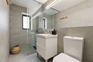 Apartment | 1 bedroom - Celoni - 1 Bedroom and Office in Sagrada Fam lia (Barcelona)