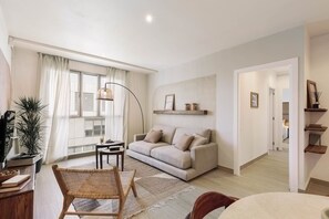 2 bedrooms - Sole - 2 Bedrooms in Poblenou (Barcelona)