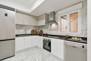 2 bedrooms - Equense - 2 Bedrooms in Sant Gervasi (Barcelona)