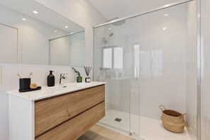 Apartment | 2 bedrooms - Garraf - 2 Bedrooms in Sant Gervasi (Barcelona)