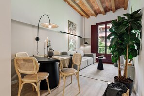 Apartment | 2 bedrooms - Xelida - 2 Bedrooms and Balcony in Sant Antoni (Barcelona)