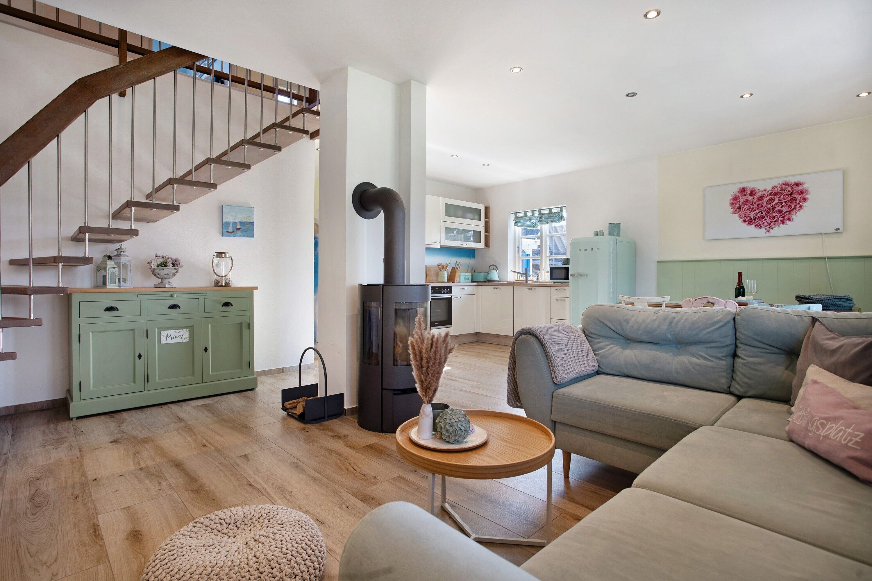 Televisión, chimenea