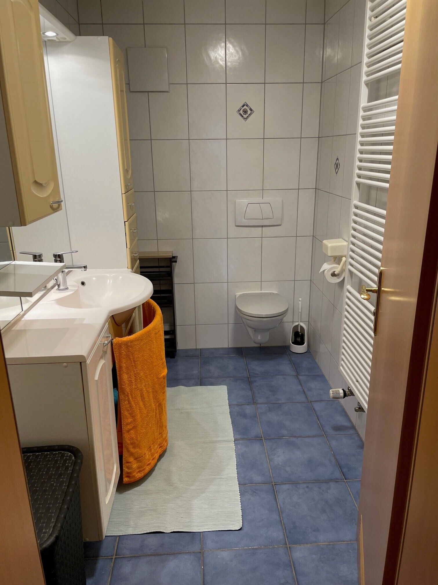 Bruser, hårtørrer, håndklæder