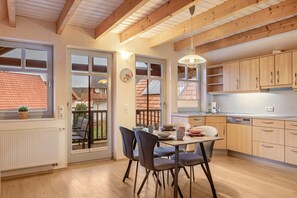 Dining - Lovingly furnished vacation home 'Ferienhaus Hof Schäfer' near Edersee in a quiet environment (Waldeck)