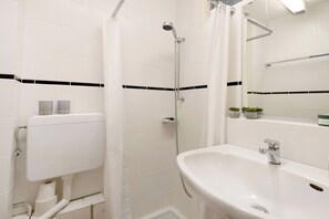 Regadera y secadora de cabello 