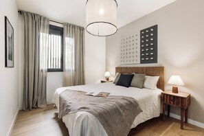 Apartment - Paul - 2 Bedrooms and Pool in Poblenou (Barcelona)