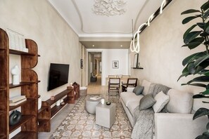 Apartment | 2 bedrooms - Lluna - 2 Bedrooms and Office in Gracia (Barcelona)