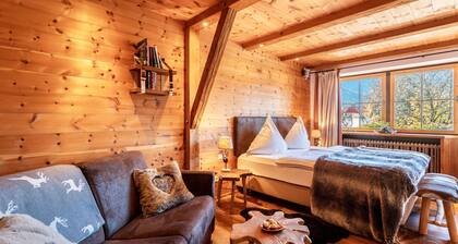 Studio 'Chalet Alpenherz' avec vue sur les montagnes, balcon et Wi-Fi