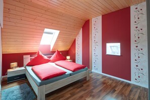 3 quartos, Wi-Fi de cortesia, roupa de cama