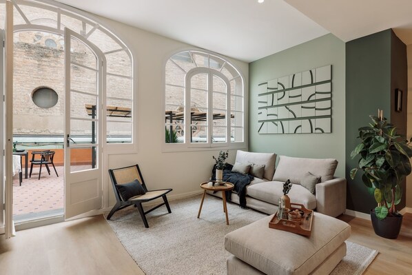 Apartment | 3 bedrooms - Peten - 3 Bedrooms Terrace and Balcony in Gr cia (Barcelona)