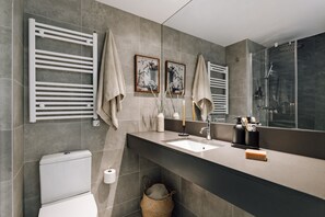 Apartment | 2 bedrooms - Aldeire - 2 Bedrooms Office in Eixample Esquerra (Barcelona)