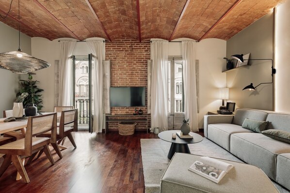 3 bedrooms - Cotoca - 3 Bedrooms and Balcony in Eixample Dreta (Barcelona)