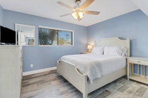 1 bedroom, iron/ironing board, free WiFi, bed sheets