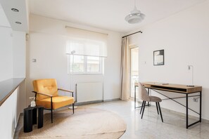 Interior - Naturally Bright 3BR Flat in Marousi (Marousi)