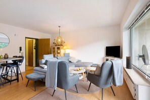 TV, DVD player, stereo