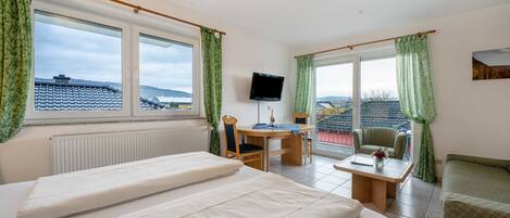 2 bedrooms, free WiFi, bed sheets