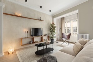 Apartment - Nive - 3 Bedrooms Apartment in Sant Gervasi (Barcelona)