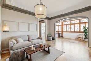 3 bedrooms - Atrani - 3 Bedroom in Eixample Dreta (Barcelona)