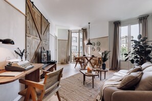 Apartment - Algar - 1 Bedroom and Balcony in Eixample Esquerra (Barcelona)