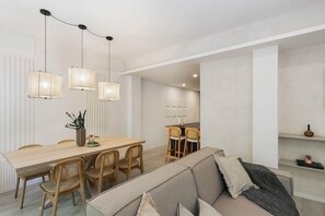Apartment | 3 bedrooms - Palinuro - 3 Bedrooms in Sant Antoni (Barcelona)
