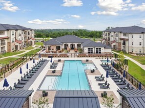 Pool - Modern 1 Bed Apartment Complex - Owasso, OK (Owasso)