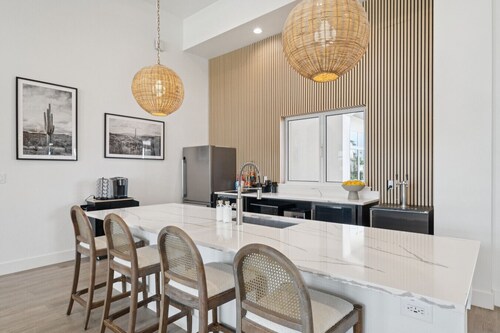 Casa del Mar Apartments