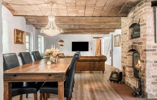 Beautiful home in Ulfborg with WiFi