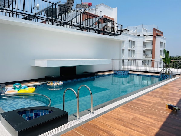 Indoor pool - Classik Fort Inn and Suites (Kanayannur)