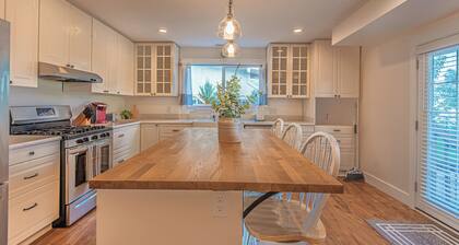 Spacious 6BR Home with Theater & Private Hot Tub