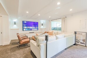 Smart TV, caminetto