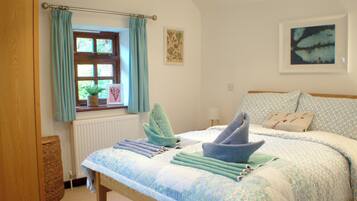 2 chambres, fer et planche à repasser, lit parapluie, Wi-Fi gratuit