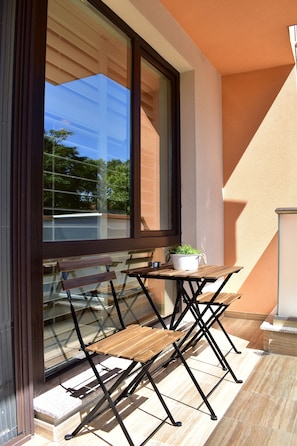 Outdoor dining - Center, near Old Town&Kapana+Free Parking & Wi-Fi (Plovdiv)