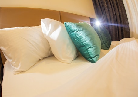 Standard Suite | 1 bedroom, desk, laptop workspace, free WiFi