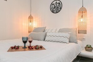 4 Bedroom Deluxe Villa Private Pool V1 | Χρηματοκιβώτιο στο δωμάτιο, μοναδική επίπλωση, ηχομόνωση 