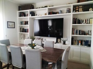 Dining - The Marchioness of Villabianca (Palermo)