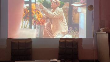 Superior Triple Room, Multiple Beds, Balcony, Courtyard View | Blackout drapes, free WiFi, bed sheets