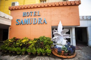 Exterior - HOTEL SAMUDRA (Puri)