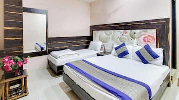 Deluxe Double Room, City View | Hypo-allergenic bedding, free WiFi, bed sheets