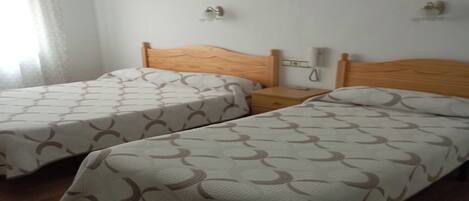 1 bedroom, internet, bed sheets