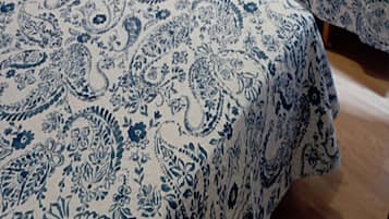 1 camera, accesso a Internet, lenzuola