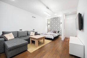 Front of property - Apartment on Nezavisimosti 74 (Minsk)