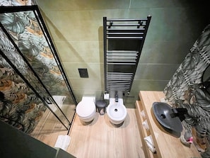 Maya | 1 habitación, caja de seguridad en la habitación y escritorio