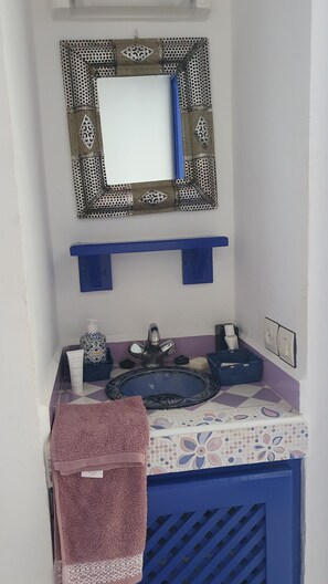 Shower, hair dryer, towels, soap - Nice house with sea view douar Oualed Hlal, 8km from Oualidia (Oualidia)