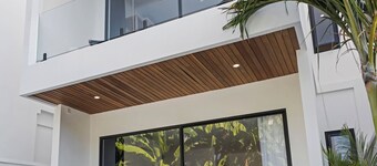 White Residence - Art & Boutique Suites