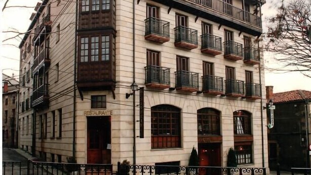 Sınıflandırılmamış resim, 9 üzerinden 1, düğme