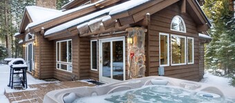 Trailside Mountain Retreat with Private Hot Tub