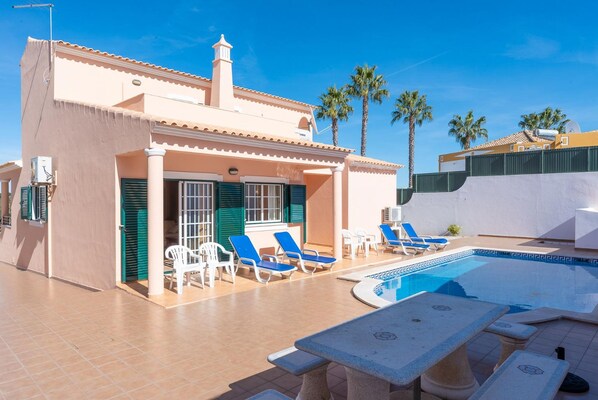 Villa | 3 bedrooms - Villa Santa Maria With 3 Bedrooms and 4 Bathrooms (Albufeira)