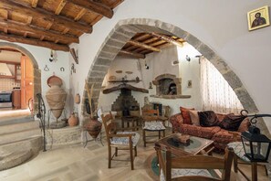 2 bedrooms - Villa Anta With 2 Bedrooms and 1 Bathrooms (Rethymno)